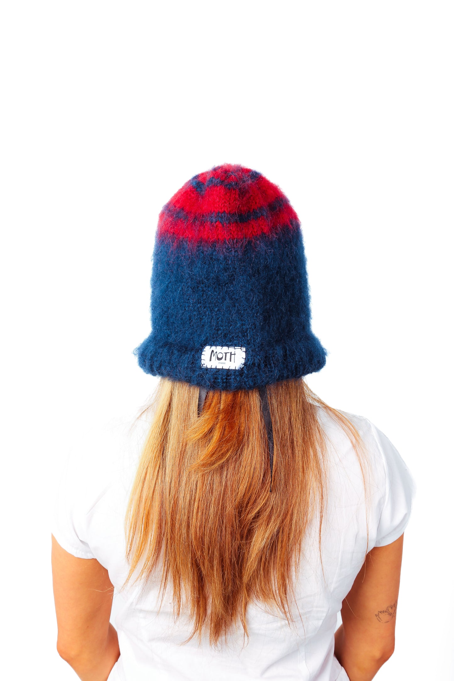 navy and red bonnet